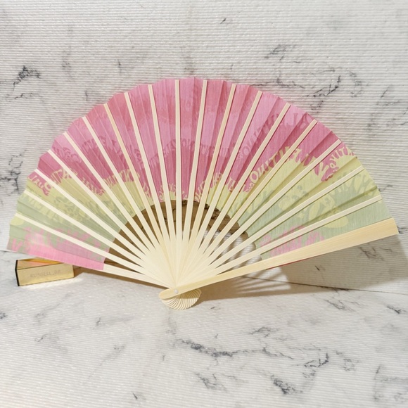 Valentino Beauty Fan (Summer Escape Colorful Wave Design) - Picture 7 of 10